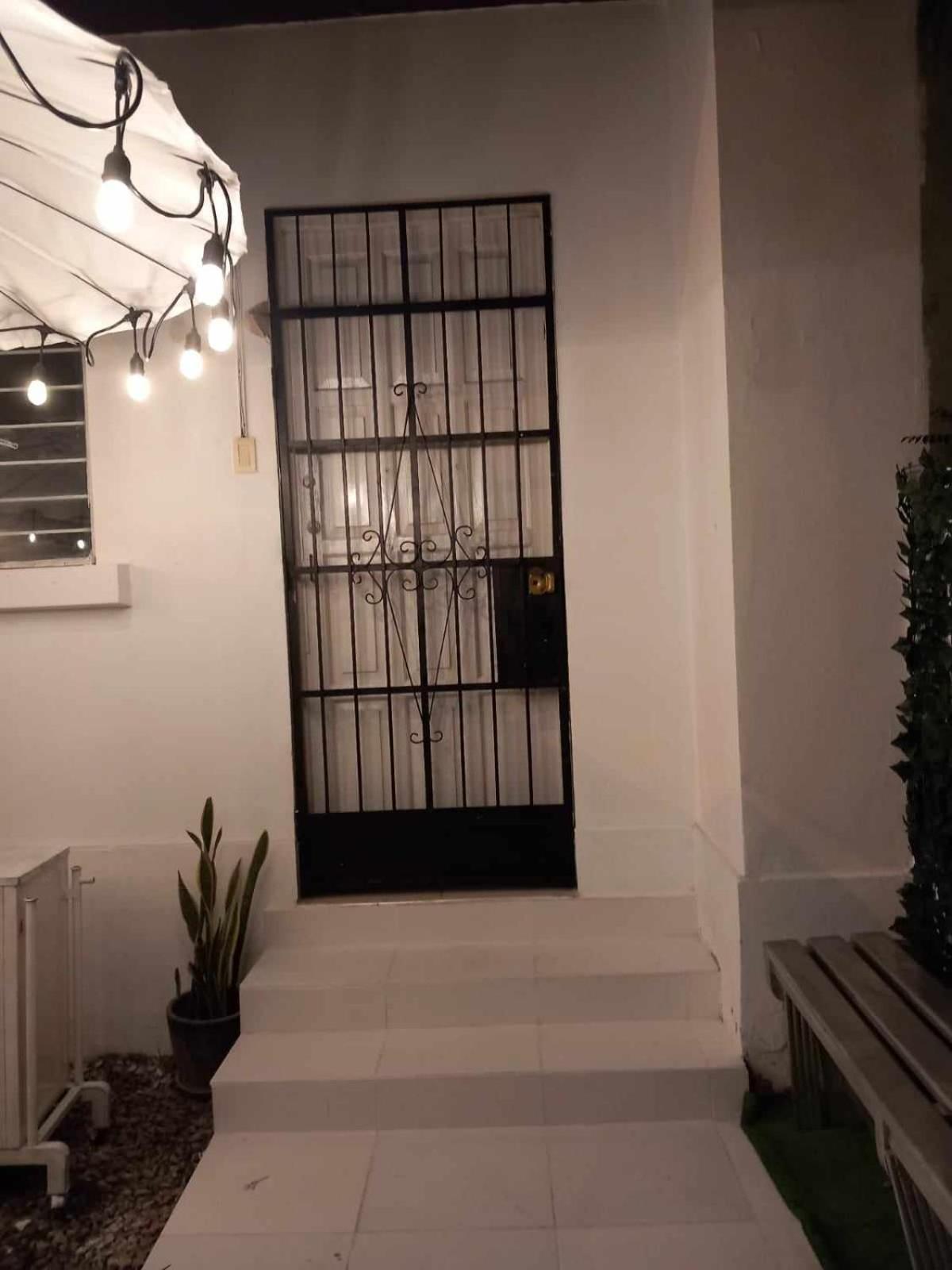 Paz Y Bien Backpackers - Habitacion Compartida Mixta En Miraflores De Familia Evangelica Con Principios Y Valores Auberge de jeunesse